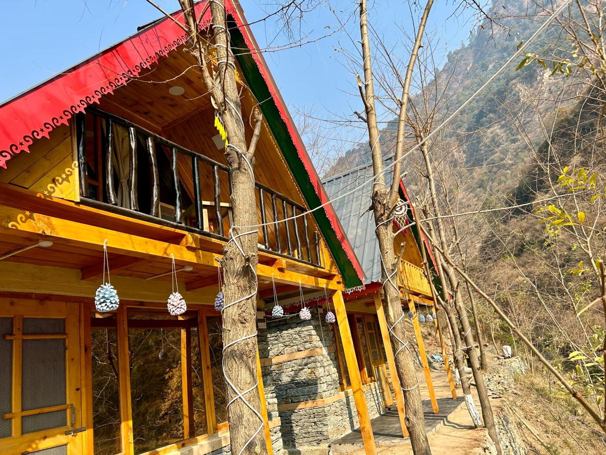 Sainj Riverside Cottages Ngoại thất bức ảnh